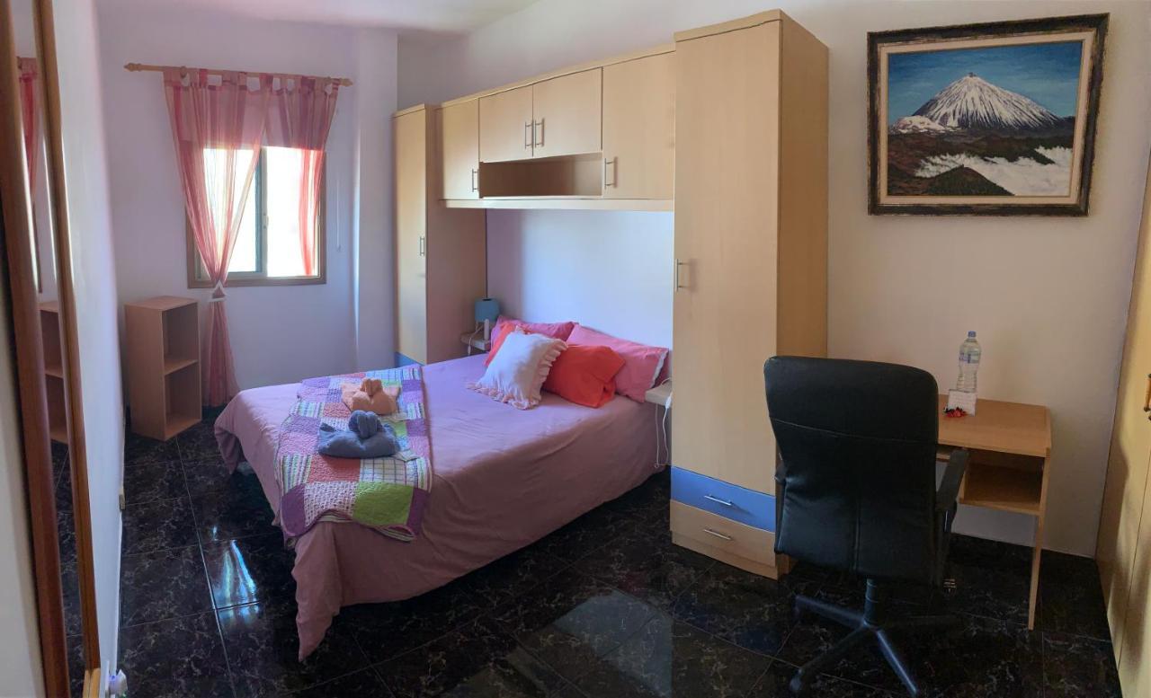 Гостевой дом Naomi'S House Фасния Экстерьер фото