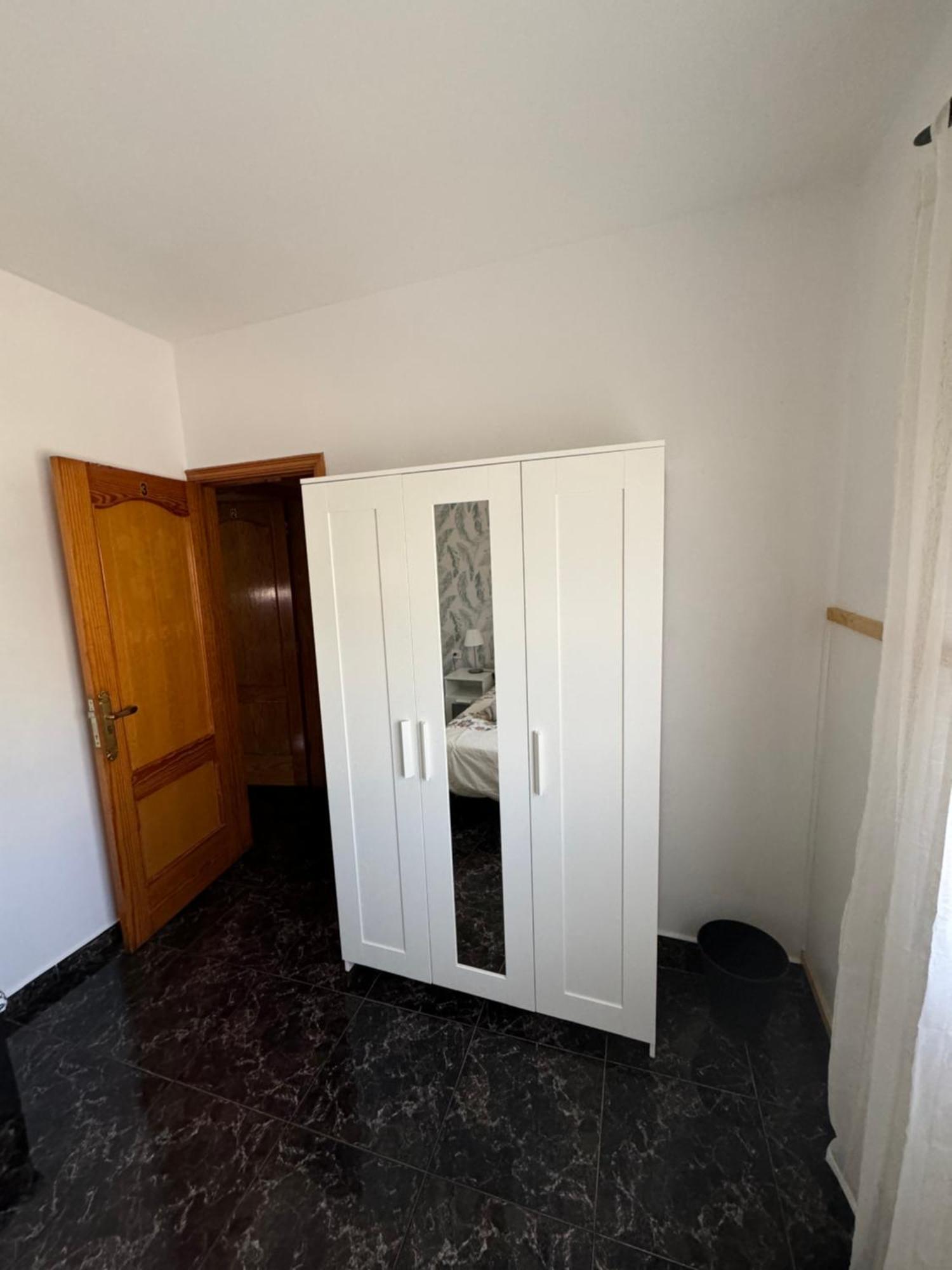 Гостевой дом Naomi'S House Фасния Экстерьер фото