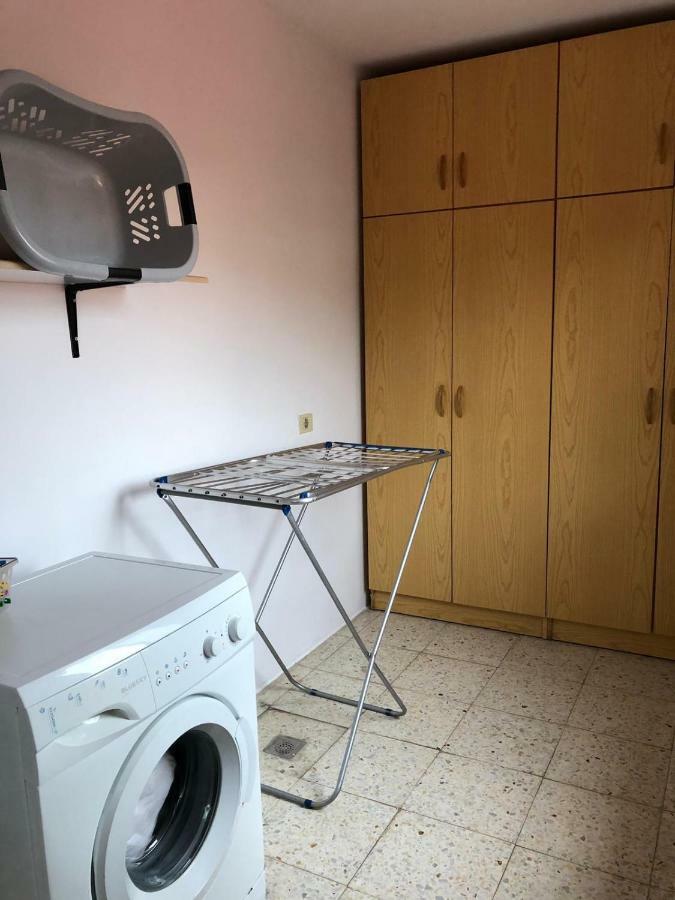 Гостевой дом Naomi'S House Фасния Экстерьер фото