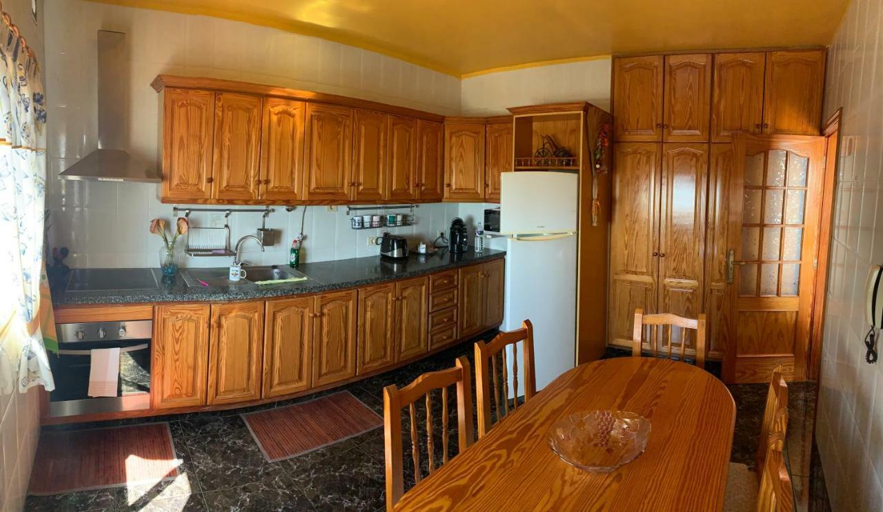 Гостевой дом Naomi'S House Фасния Экстерьер фото